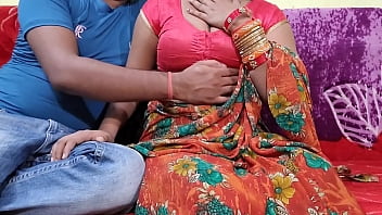 Indian housewife caught cheating by husband, Mumbai Ashu